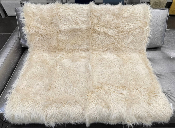 Vanilla / 60"x50"
