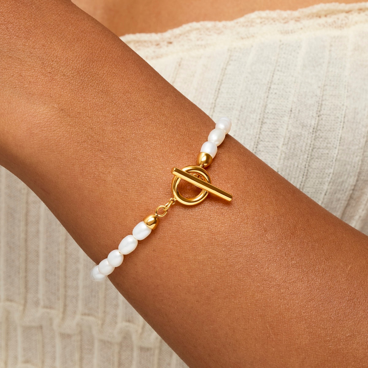 T-bar Pearl Bracelet (Gold)