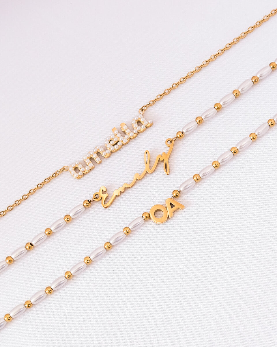 Mini Pearl Name Necklace (Gold)