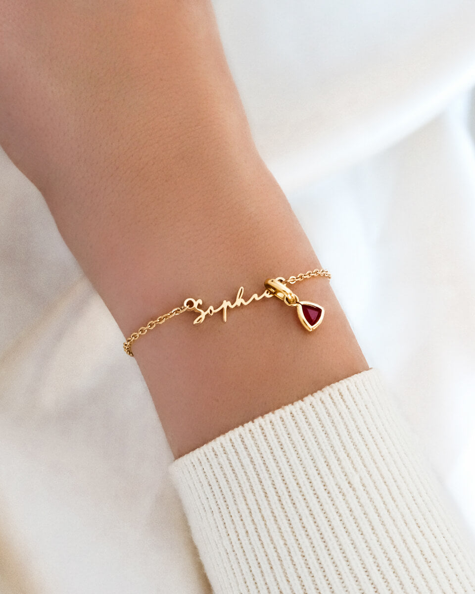 Mini Signature Name Bracelet (Gold)
