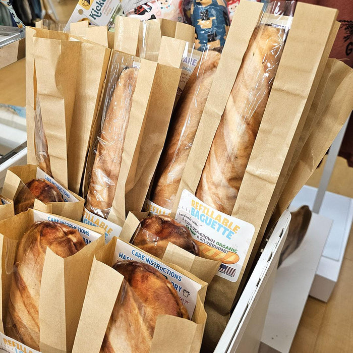 Cat Toy - Refillable Catnip Baguette by HaiKitti