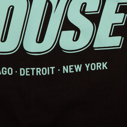 Green Peak House Back Print - Tshirt - Black