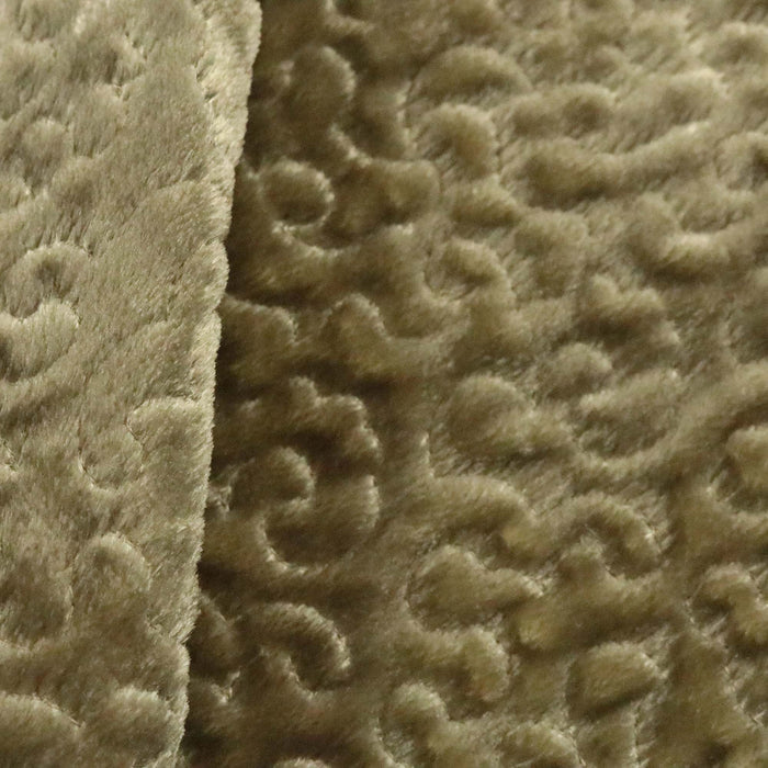 Monte Carlo, Monaco -Embroidered design on a metallic panne velvet
