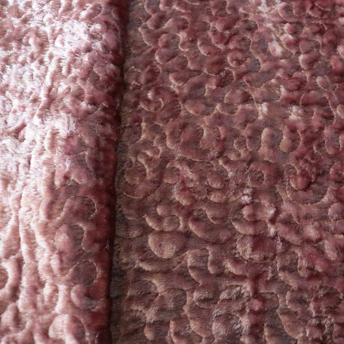 Monte Carlo, Monaco -Embroidered design on a metallic panne velvet